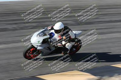 media/Jan-16-2026-CVMA Friday Practice (Fri) [[6f2bf47531]]/5-Racer 4-Trackday1/Session 2 (Bowl)/